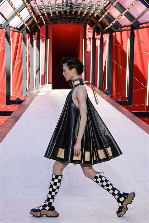 Louis Vuitton Spring 2025 Fashion Show Review .